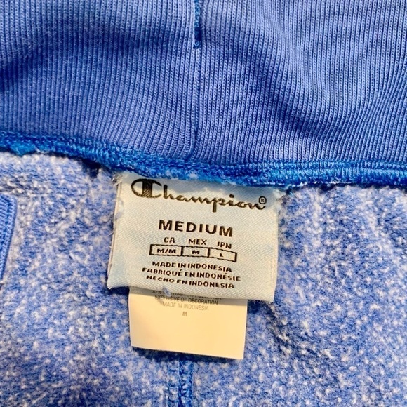 NEW Champion Shorts Medium Blue Cut-Off Style Sweatshorts Elastic Waist Pockets - Picture 6 of 11